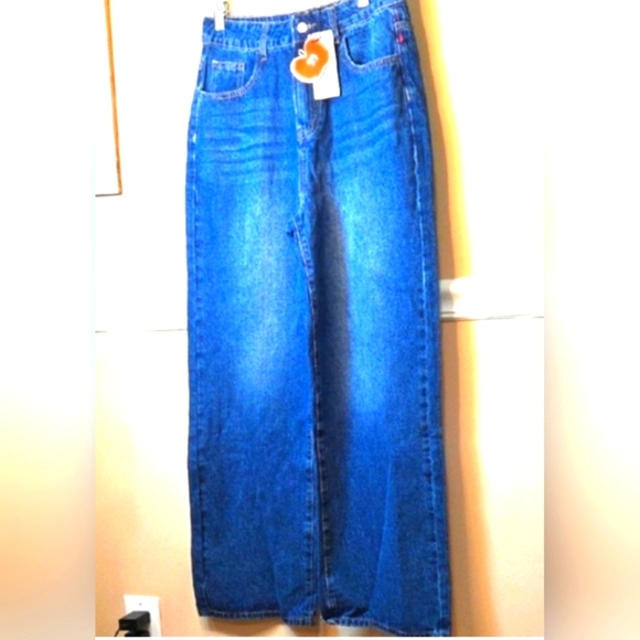 Cider Blue Wide Leg Jeans NWT. Size S - Picture 1 of 11